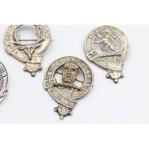 74 - 4 x Assorted Vintage SCOTTISH Clan Badges Base-Metal