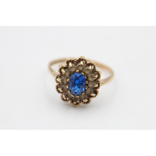 76 - 9ct gold blue & clear synthetic spinel cocktail ring (3g) SIZE P