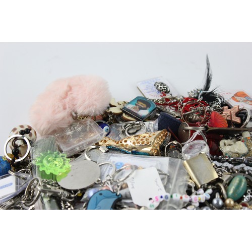 78 - 200+ Assorted KEY RINGS Inc Vintage, Advertising, Charities, Souvenir Etc