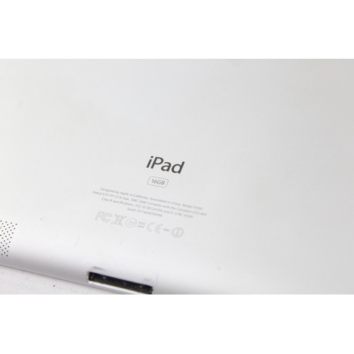 81 - 3 x Assorted APPLE Ipads Touchscreen Tablets Inc First Generation, Ipad 2 Etc