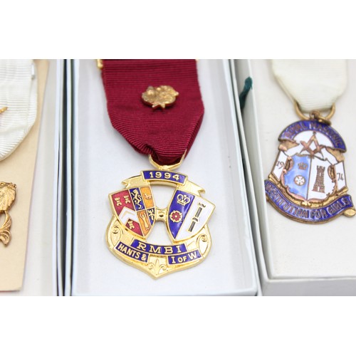 86 - 6 x Assorted Vintage MASONIC Jewels / Medals Inc Rose Croix, Boxed Steward Etc