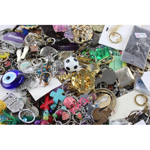 139 - 200+ Assorted KEY RINGS Inc Vintage, Advertising, Charities, Souvenir Etc