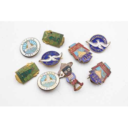 154 - 9 x Assorted Vintage Collectable BADGES Inc Butlins, Golden Shred, Enamel Etc