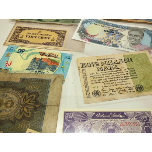 330 - COLLECTION OF BANKNOTES