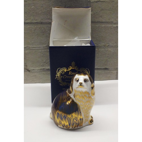 336 - ROYAL CROWN DERBY KING CHARLES SPANIEL IN ORIGINAL BOX WITH GOLD STOPPER