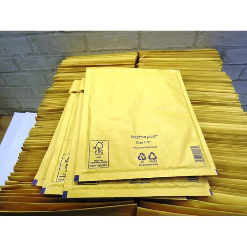 429 - 200 LIGHTWEIGHT BUBBLE ENVELOPES