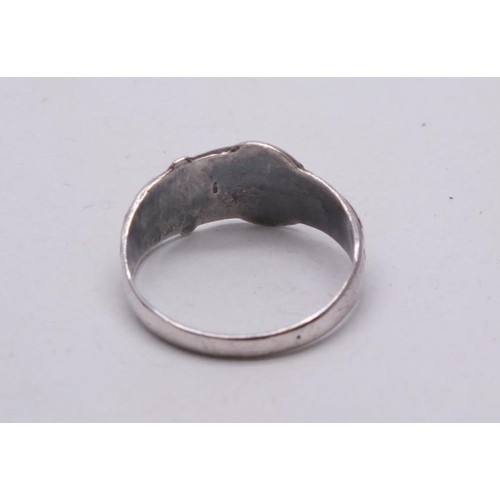 260 - 925 SILVER BUCKLE RING SIZE Q