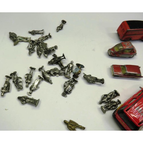 291 - VINTAGE DIECAST AND LEAD SOLDIERS INCLUDES DINKY TOYS ROYAL MAIL VAN