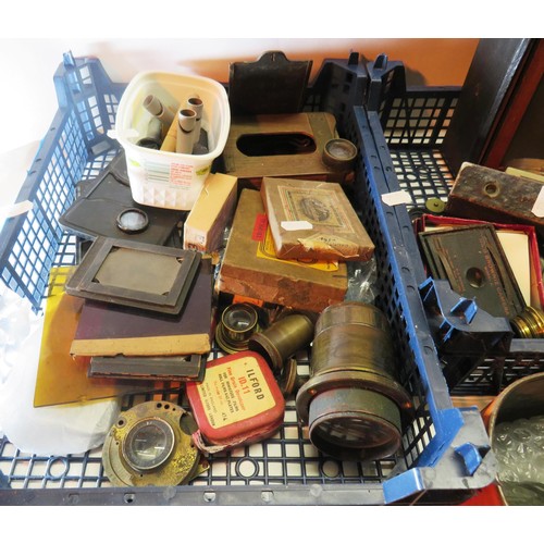 169 - TWO TRAYS OF VINTAGE CAMERA ACCESSORIES