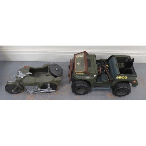 226 - LARGE SELECTION OF VINTAGE ACTION MAN DOLLS, VEHICLES & ACCESSORIES