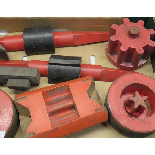 485 - 6X FOUNDRY MOULDS