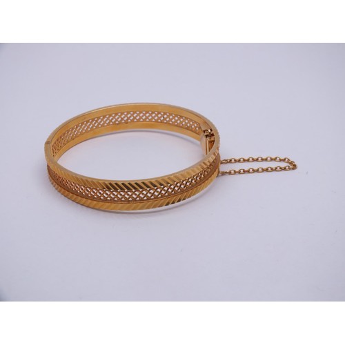 477 - BIJOUX ROLLED GOLD BANGLE