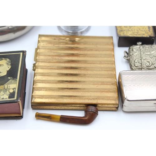 30 - 8 x Antique / Vintage TOBACCIANA Inc Snuff Boxes, Vestas, Silver Plate Etc