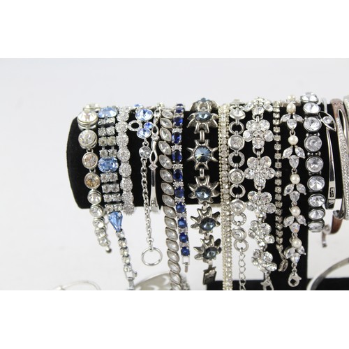 66 - 30x Retro Sparkly BRACELETS inc Silver Tone, Rhinestone, Chunky, Bangle, Foliate