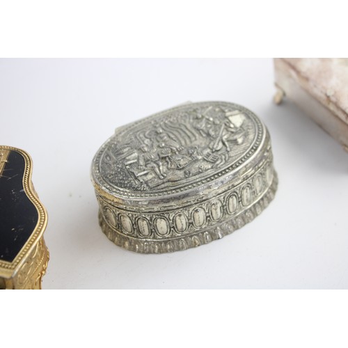 83 - 18 x Assorted Vintage Decorative TRINKET / PILL BOXES Inc Silver Plate, Stratton