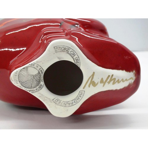 140 - ANITA HARRIS SKULL - SIGNED IN GOLD