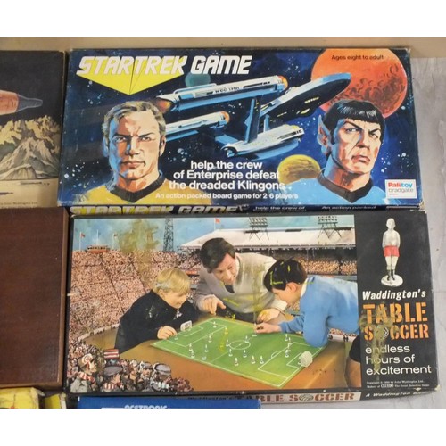 151 - SELECTION OF VINTAGE GAMES INCLUDES STAR TREK, BLAST OFF ETC