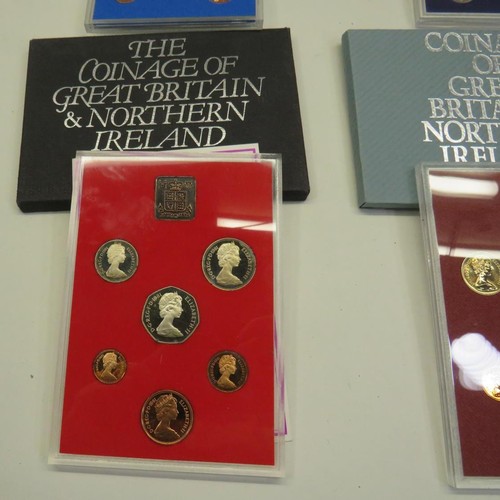 124 - 4 x ROYAL MINT COINAGE OF GB AND NORTHERN ISLAND INCLUDING 1981, 1982, 1979, 1972