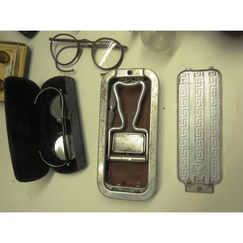 67 - TIN OF MIXED COLLECTABLES INCLUDING GLASSES, RAZORS ETC