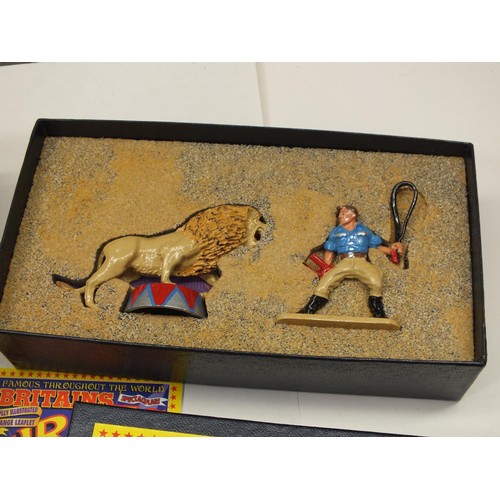 109 - 4x BRITAINS CIRCUS MODEL SETS TO INCLUDE LION TAMER & LION - MODEL 8672, JUGGLING STILT WALKER 08670... 