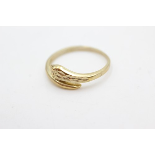 408 - 9ct gold wrap around snake ring (2.5g)