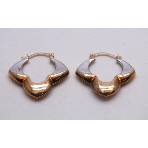 73 - 9ct TWO COLOUR GOLD EARRINGS 1.3g