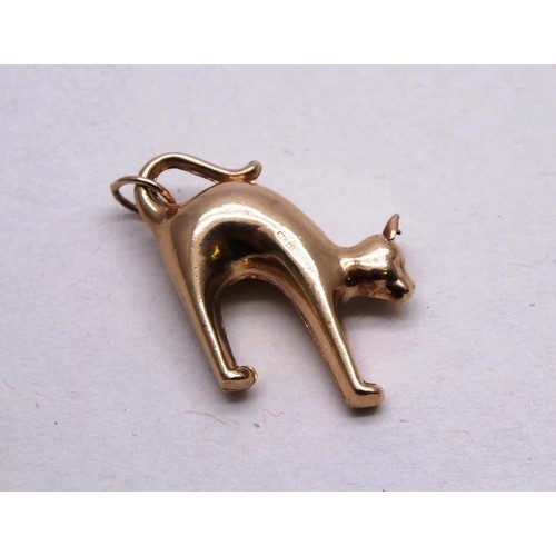 87 - 9ct GOLD CAT CHARM 1g