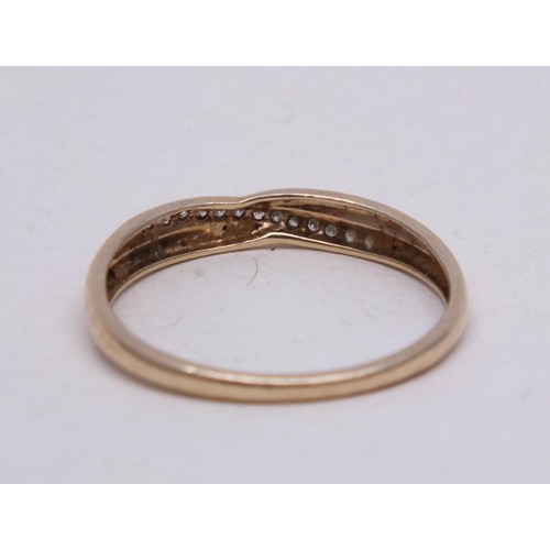 312 - 9CT GOLD CROSSOVER RING WITH DIAMONDS