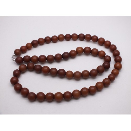 354 - VINTAGE BROWN RESIN BEAD NECKLACE