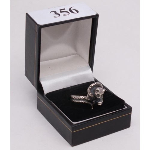 356 - SILVER SNAKE & CAT RING SIZE U