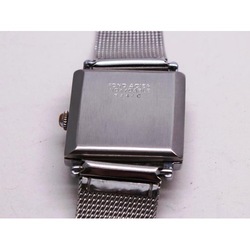 228 - VINTAGE FOND ACIER WATCH - WORKING