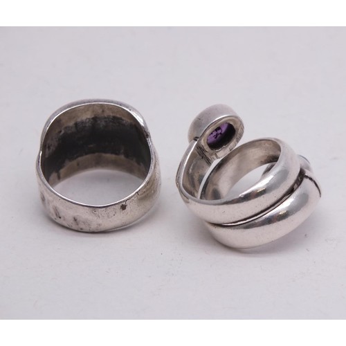 229 - 925 SILVER & AMETHYST RING SIZE H & WHITE METAL RING SIZE N