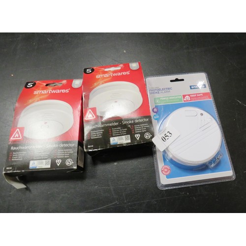 53 - 3 x ASSORTED SMOKE ALARM/DETECTORS