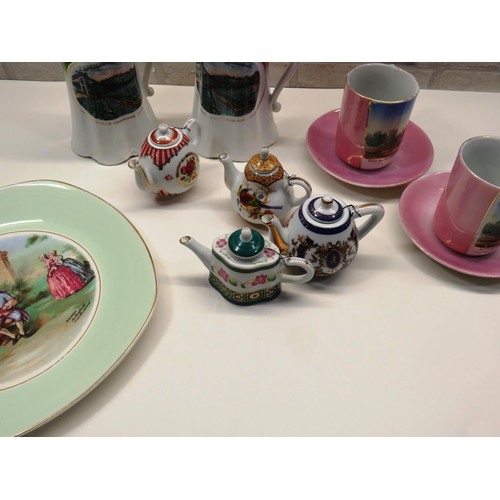 244 - VINTAGE COLLECTABLE CERAMICS INCLUDES MINIATURE TEAPOTS, MIDWINTER STYLE CRAFT PLATE AND LANDMARK SC... 