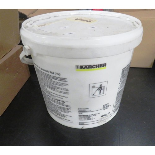 562 - KARCHER RM760 10KG SPRAY EXTRACTION POWDER