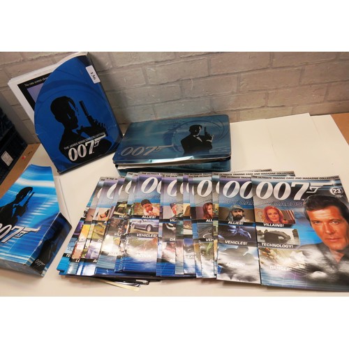 579 - QUANTITY OF JAMES BOND PUBLICATIONS AND TRADING CARDS