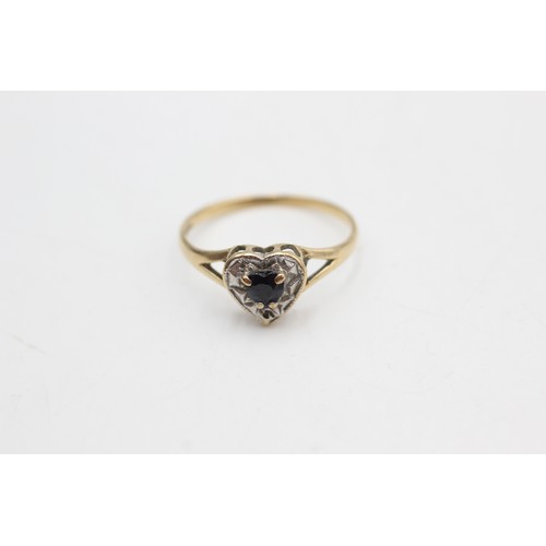 420 - 9ct gold vintage sapphire heart ring (1.4g)Size-Q