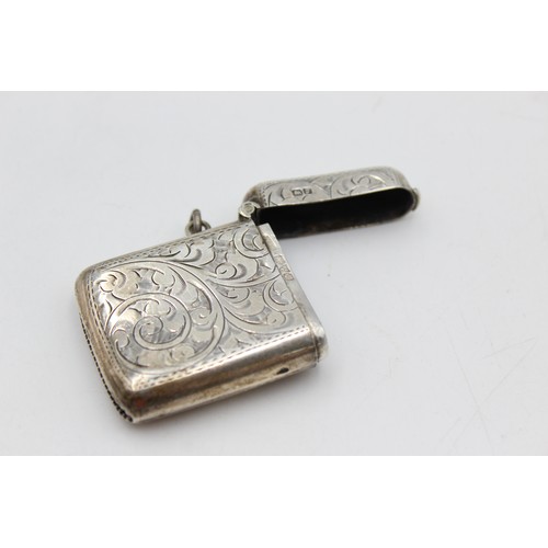 485 - Antique Hallmarked 1919 Chester STERLING SILVER Vesta / Match Case (28g)