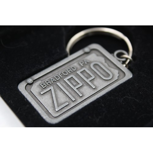 525 - 1998 LIMITED EDITION Zippo Cigarette LIGHTER & keyring Set In Original Box