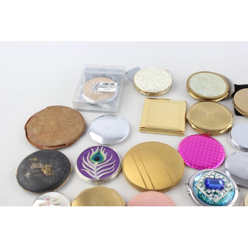 538 - 30 x Assorted Ladies VANITY Powder COMPACTS / MIRRORS Includes Stratton & Kigu