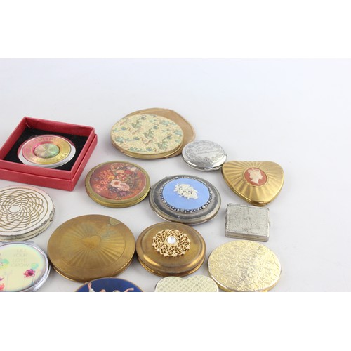 553 - 30 x Assorted Ladies VANITY Powder COMPACTS / MIRRORS Includes Stratton Ballerina