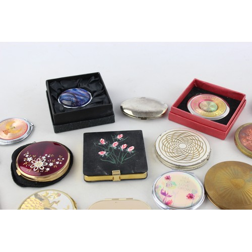 553 - 30 x Assorted Ladies VANITY Powder COMPACTS / MIRRORS Includes Stratton Ballerina