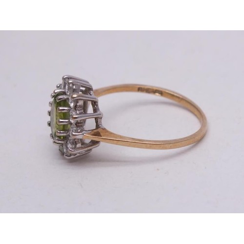 261 - 9ct GOLD PERIDOT & CZ CLUSTER RING SIZE M, 1.9g