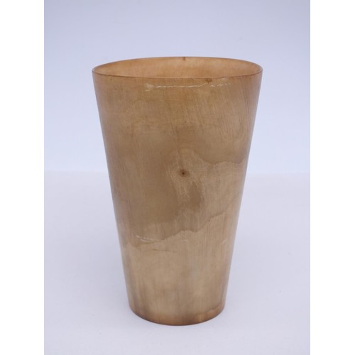 290 - CANADIAN HORN BEAKER