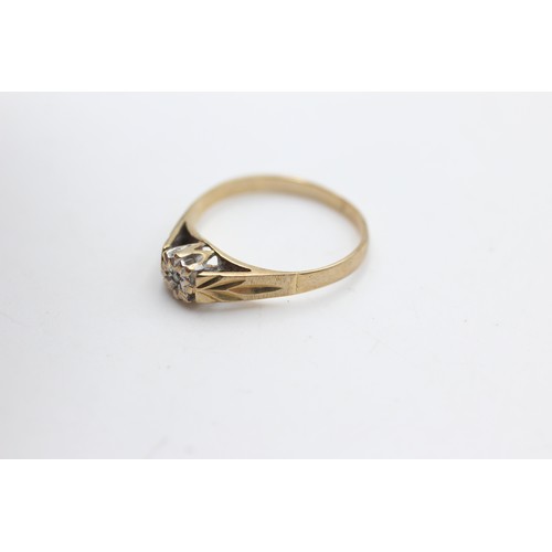 412 - 9ct gold vintage diamond solitaire ring (1.4g) - size L