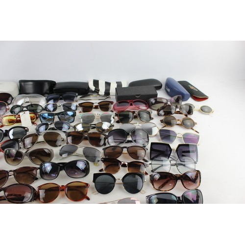 465 - 50 x Assorted SUNGLASSES Inc Vintage, Ladies, Vogue, Foster Grant, Oasis Etc