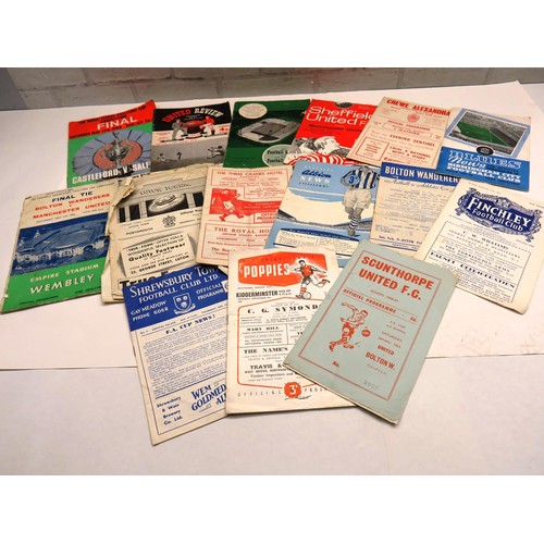 86 - 15 x VINTAGE FOOTBALL AND RUGBY LEAGUE PROGRAMMES 1950'S/60'S