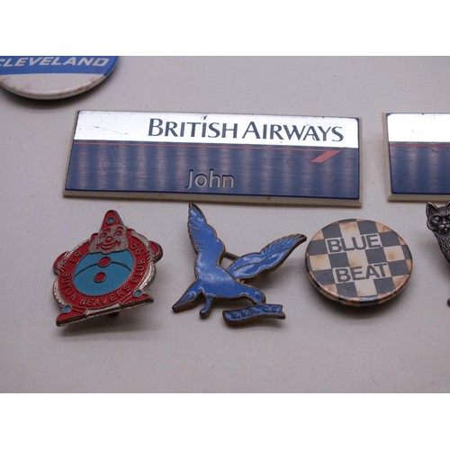 39 - 33 x VARIOUS PIN BADGES INCLUDING BUTLINS, WOMENS INSTITUTE, FOOTBALL ETC
