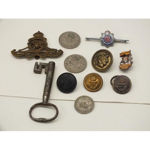 47 - VARIOUS BADGES AND MEDALS ETC