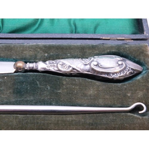 233 - VINTAGE SILVER SHOE HORN AND HOOK SET